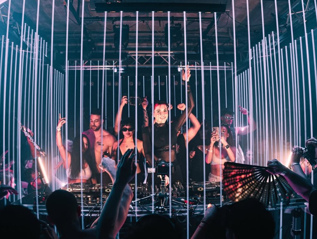 This is house : Clara Cuvé en Laser Cage